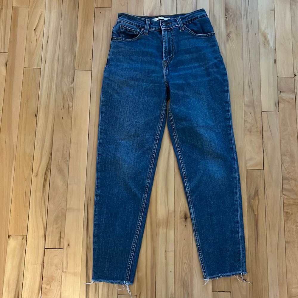 Levi’s Mom jean